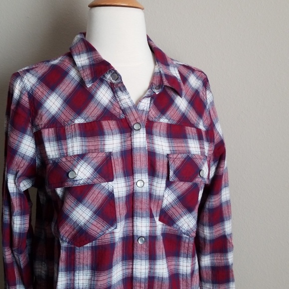 Plaid button up shirt - Picture 2 of 6